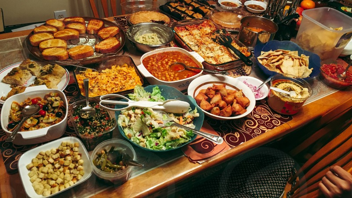 Potluck dinner